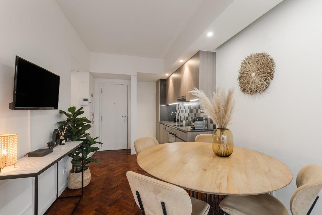 Casa Boma Lisboa - Brighting Apartment With Spacious Terrace - Alvalade III エクステリア 写真